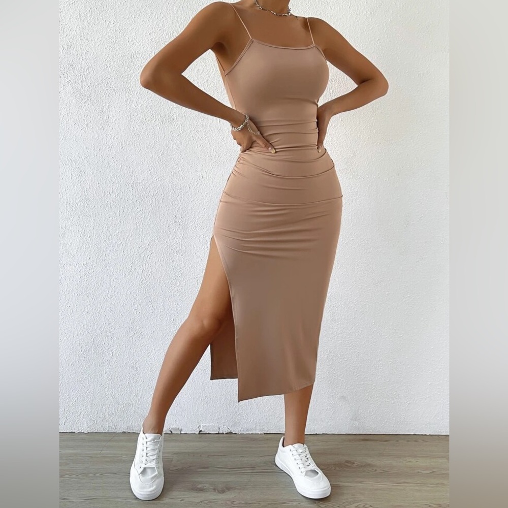NEVER WORN Tan Bodycon Backless Twist Leg Slit Dress